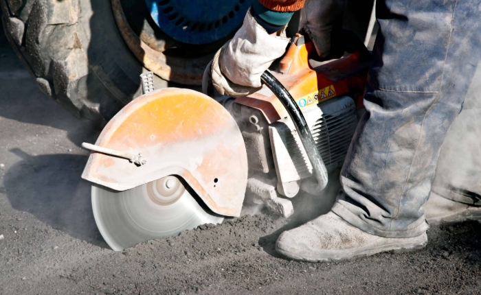 Walk-behind saw