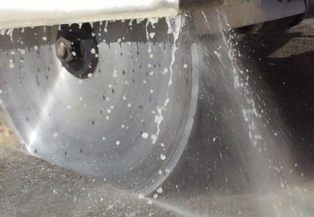 Wet diamond blade