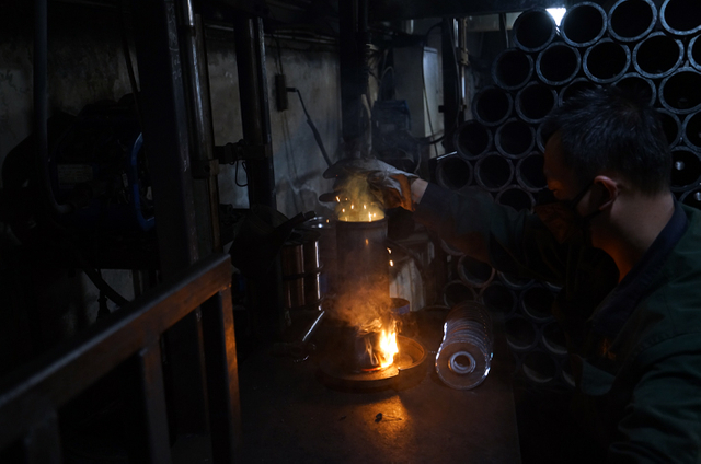 Diamond drill bit base processing