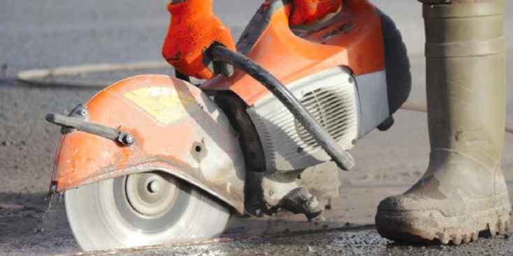 Diamond blade for asphalt
