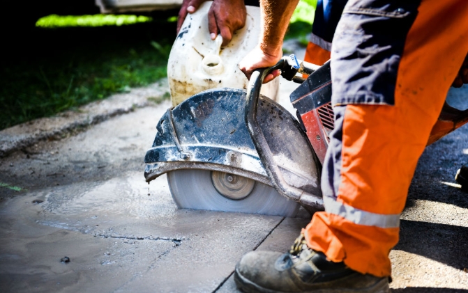 Wet Cut Concrete Sawing