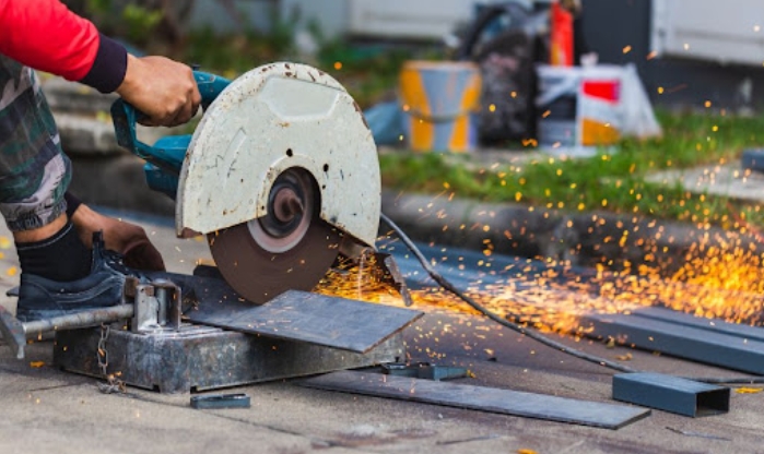Diamond blade for hard metals